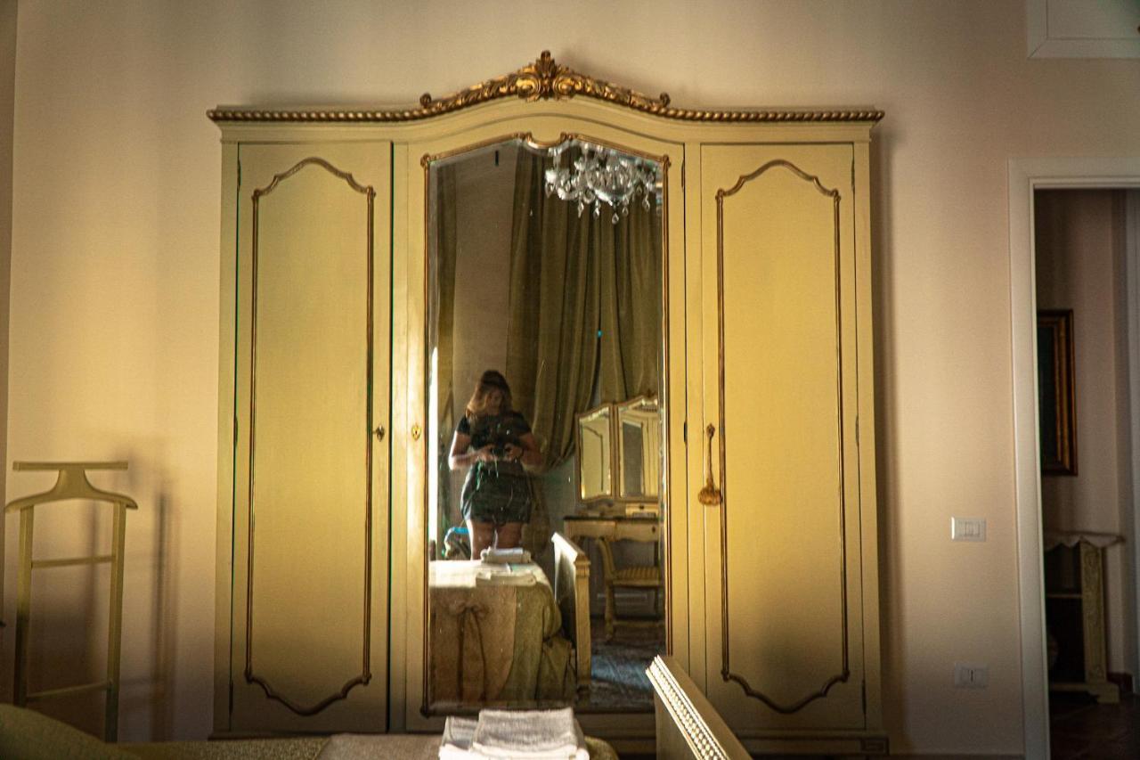 Caivano Palazzo Capece 아파트 외부 사진